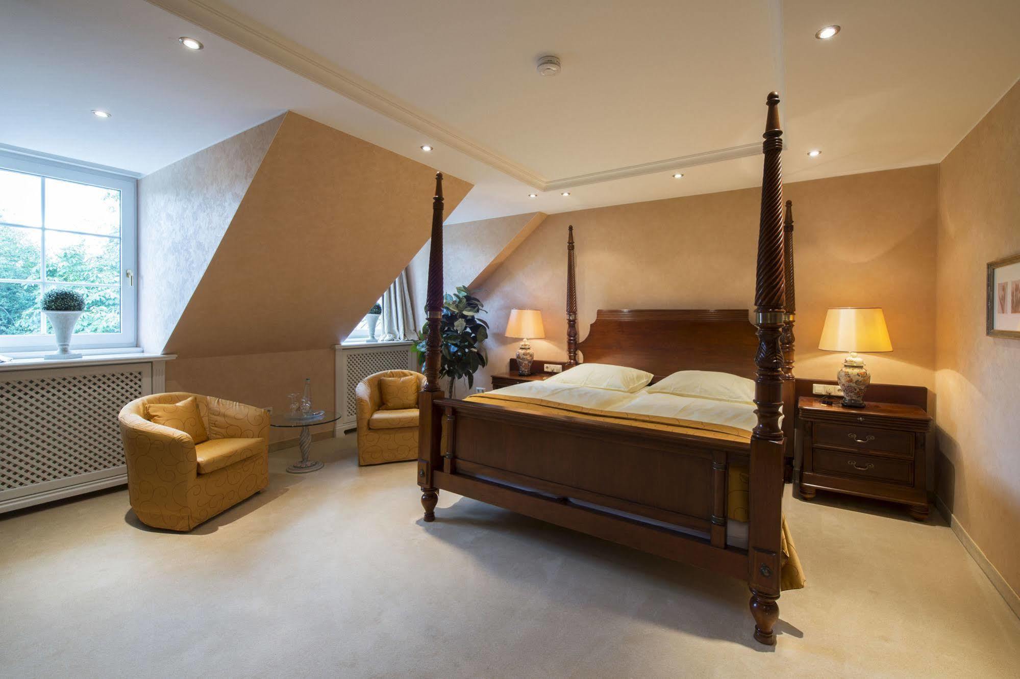 เอนเทนทูร์ม-โฮเทล อุนด์ อีเวนท์โลเคชั่น Hotel ชไตน์ฮาเกน ภายนอก รูปภาพ